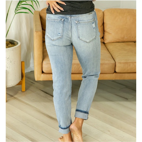 KanCan Luna Mom Fit Jeans - Picture 2 of 6